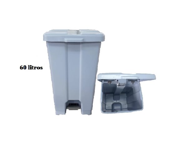 Lixeira Plastica Quad. C/Pedal Cinza JSN  60L